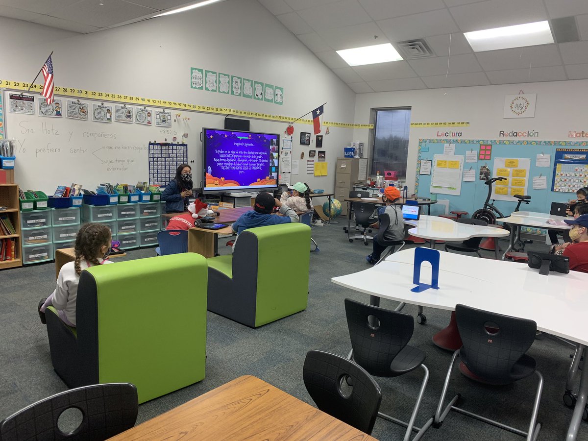 HotzEmilia's tweet photo. Thanks for teaching 2-A Sra. Leon! Gracias por venir a enseñar a 2-A Sra. Leon! #WilsonWay https://t.co/b3rbLCt6bB