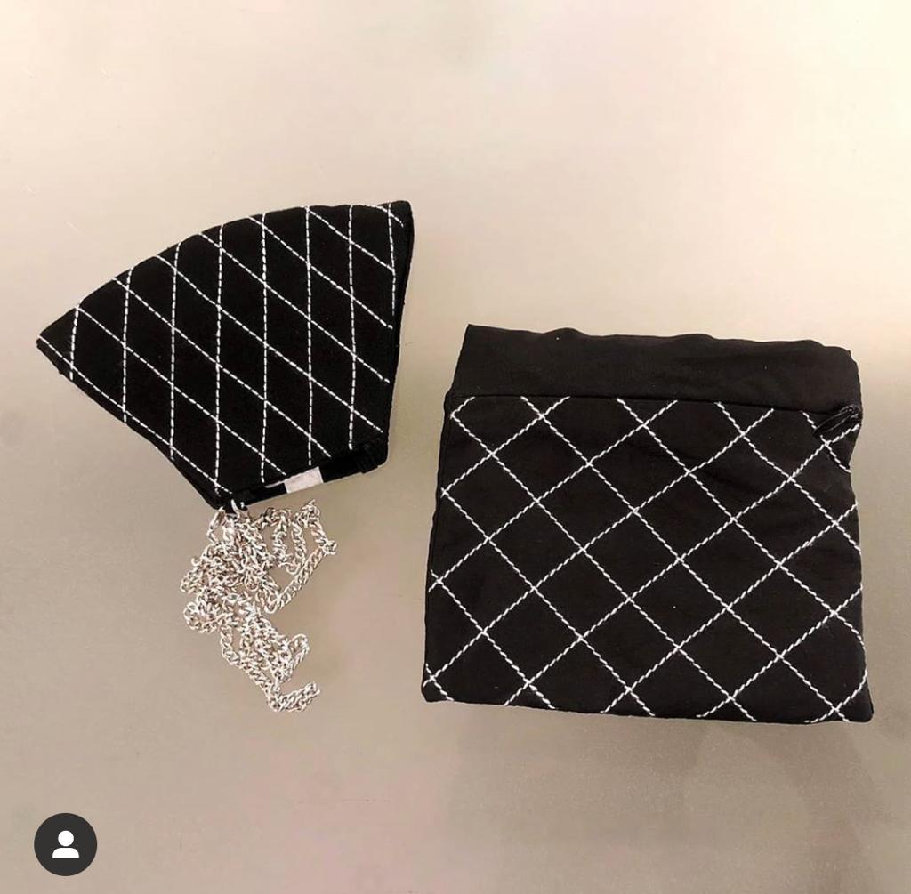 mandoth_nirmal's tweet image. Who says safety can't be glamourous and glamour can't be practical?

#ProtectU by Mandoth proudly presents the #GoGlam collection of designer face masks. The high-fashion masks up your style while the chains ensure you don't lose your protection.

#lookgoodfeelgoodfactor