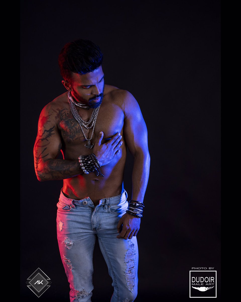 Some bling never goes unnoticed!
#dudoirmaleart #dudoir #dudeoir #dudeoirnation #dudeoirmodel #malemodel #malefashion #malejewelry #malefitnessmodel #malemodel #sexyman #malemusclemodel #indianmalemodels #southafricanmen #sexygay #gaystud