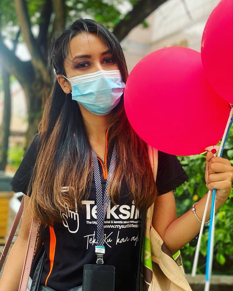 teksikuofficial's tweet photo. Download 📲Teksiku for our BEST application 😍. 
Teksiku serves the best 👍 Quality Service , getting an Affordable price 🤩 via a very convenient app in order to book a taxi. 

Enjoy your ride with Teksiku. 🚕 https://t.co/HjRhmO2pOl