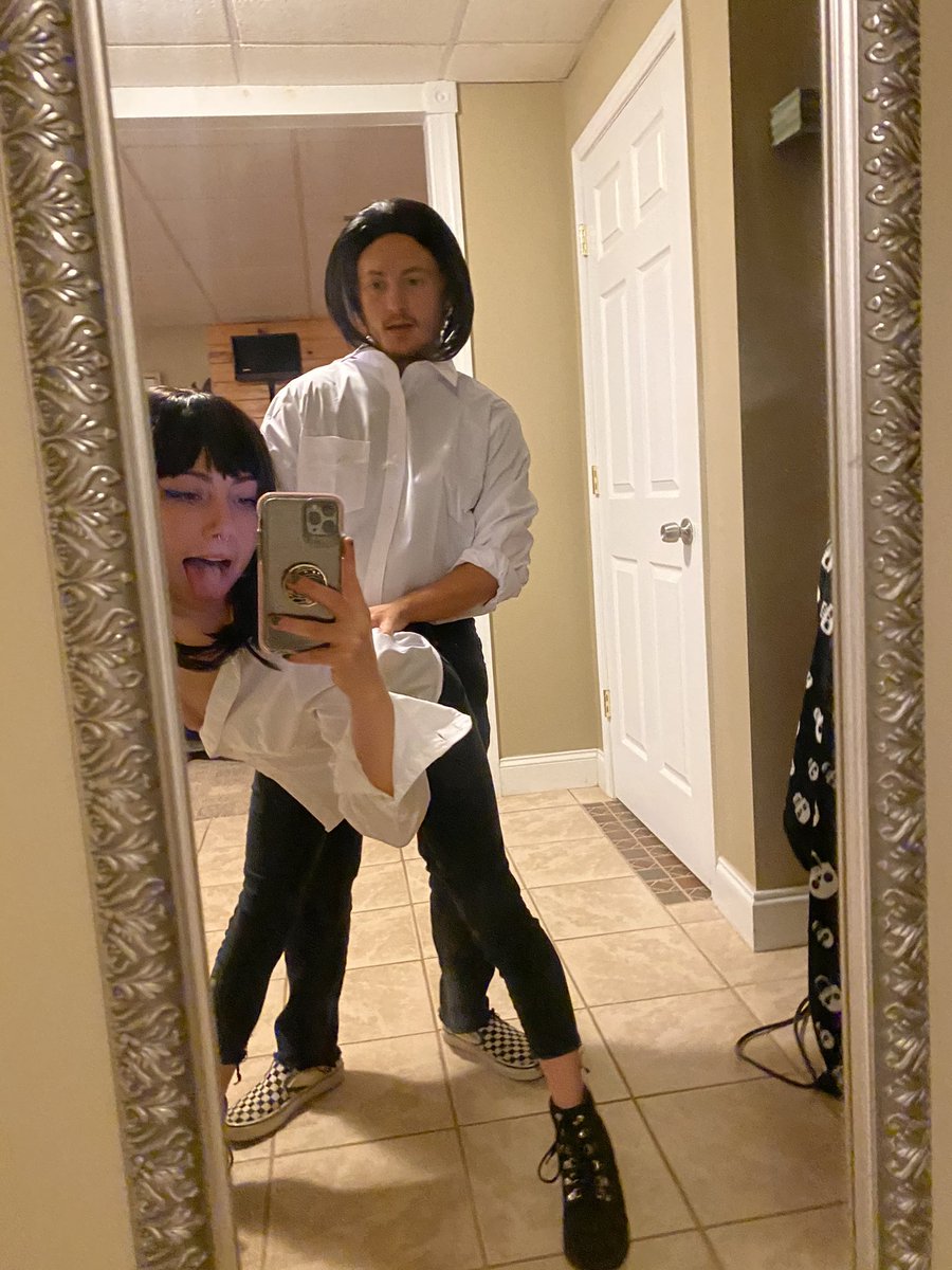 Tinytaylor7's tweet photo. John Travolta and littler John Travolta at your service https://t.co/tTqKPyQuT3