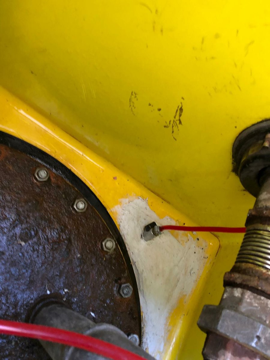 EurotankGroup's tweet photo. The best way to prevent leaks from underground fuel storage tanks is by using double-skin containment, monitored by a Class 1 pressure leak detection system.
Class 1 pressure leak detectors come as standard with our #Lifeliner installations.  #keepingyourfuelflowing #tanklining https://t.co/xQVoQOlDk0