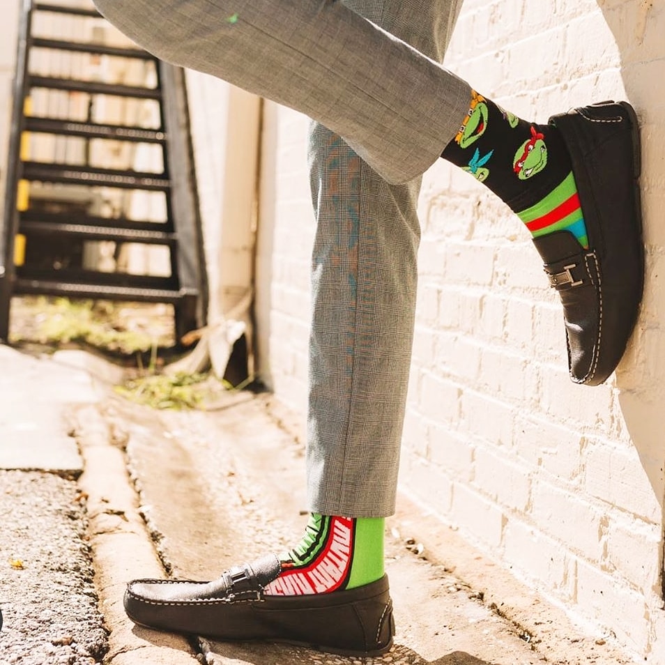sockvault's tweet photo. New Turtle socks in stock π’
#socks #socklover #epicsocks #sockaddict #coolsocks #funsocks #awesomesocks #sockgamestrong #socksofinstagram #instasocks #sockswag #sockaddiction #tmnt #teenagemutantninjaturtles #sockmodel #socksdaily #socksoftheday #sockstyle #sockaholic #socklife https://t.co/Ymy8hr8sW3