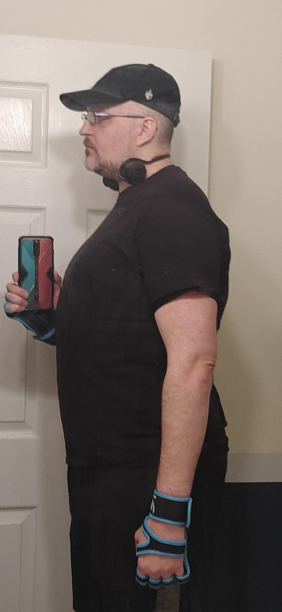 xyberknight's tweet photo. My 2020 Progress. #AgainstAllOdds #JesusGuided #TTPBloodDisease #HashimotosAutoImmune #BloodClots #Vegan #PlantPowered #TuesdayMotivation #EmbraceYourFlaws #Lanky #BarrelChested #SmallWrists #ThereIsNoNormal #Determined #StillAlive #Positive #MakeEffort https://t.co/mqV61FY0fk
