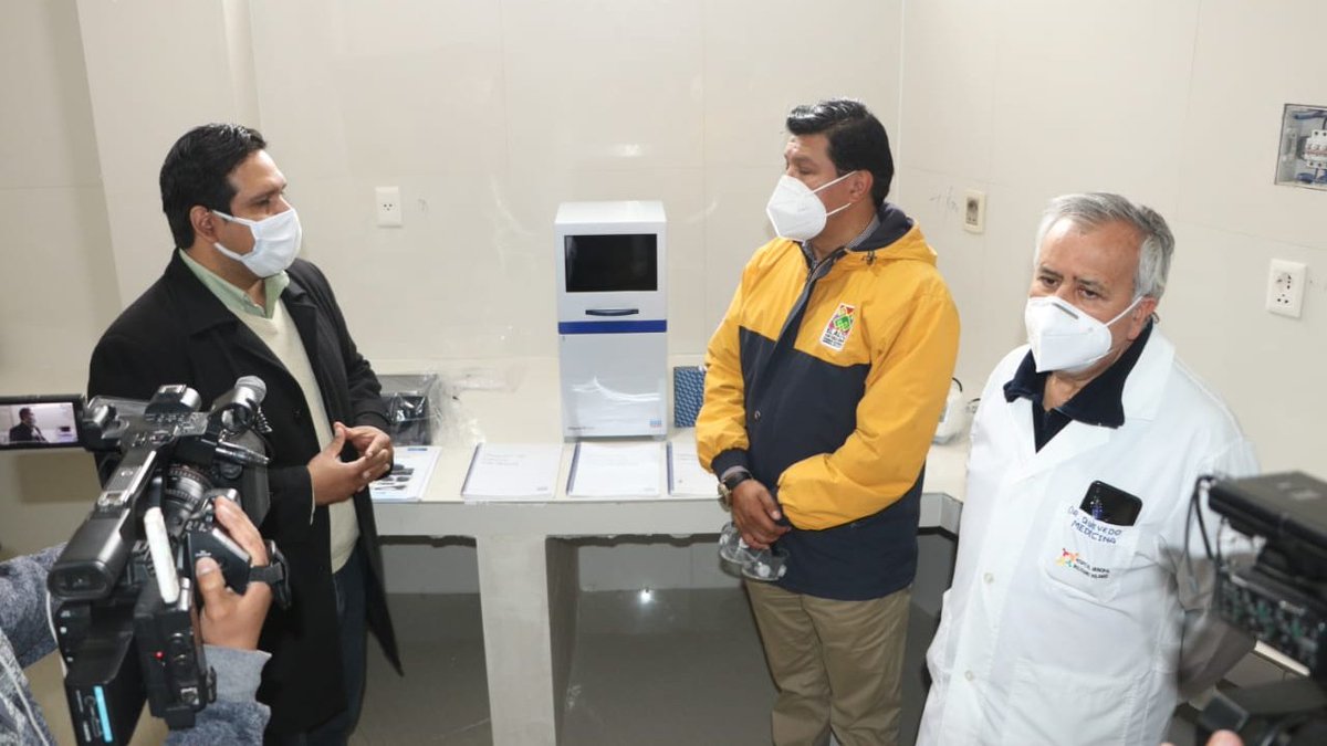 El Ministerio de Energías a través del Viceministerio de Altas Tecnologías Energéticas, realizó la entrega de un laboratorio para el diagnóstico de COVID-19 al Hospital Boliviano Holandés de la ciudad de El Alto.

#MinisteriodeEnergíasBolivia