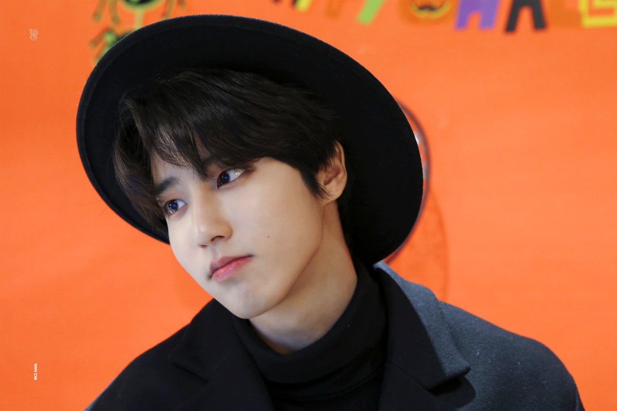 Stray_Kids's tweet photo. [스키지기]
HQ 201026 #한 #HAN
<IN生> VIDEO CALL EVENT

https://t.co/DmITOTbwGT

#StrayKids #스트레이키즈
#IN生 #INLIFE
#BackDoor #백도어
#YouMakeStrayKidsStay https://t.co/tbv2Gp10E4