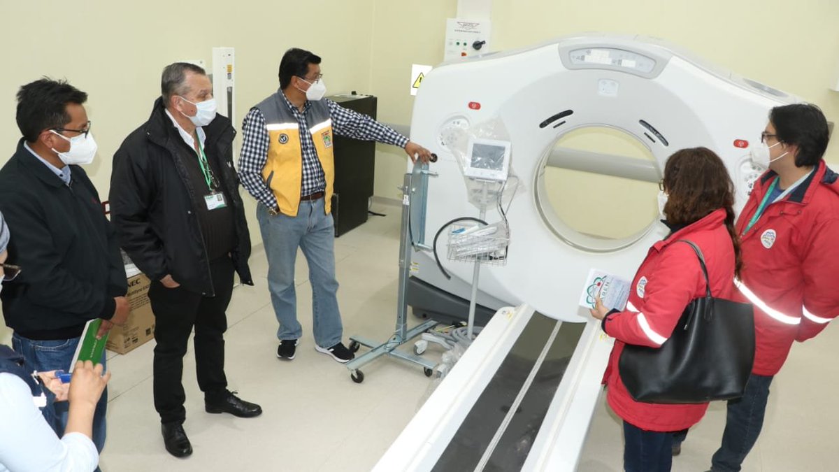 El Ministerio de Energías a través del Viceministerio de Altas Tecnologías Energéticas, realizó una inspección técnica al Centro de Medicina Nuclear de El Alto en el cual se verificó el estado de avance del proyecto.

#MinisteriodeEnergíasBolivia