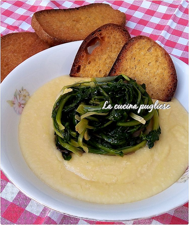 Un piatto che sa di tradizione: FAVE E CICORIE 🥰 accompagnate da pane casareccio fritto!😍
👇 PER LA RICETTA: 👇
➜ https://t.co/t4AV7nhG54
#27ottobre #Puglia #salento #Food #foodie #cucina #kitchen #ricetta #ricette #blogger #blog #recipes https://t.co/peJ15Zox7A
