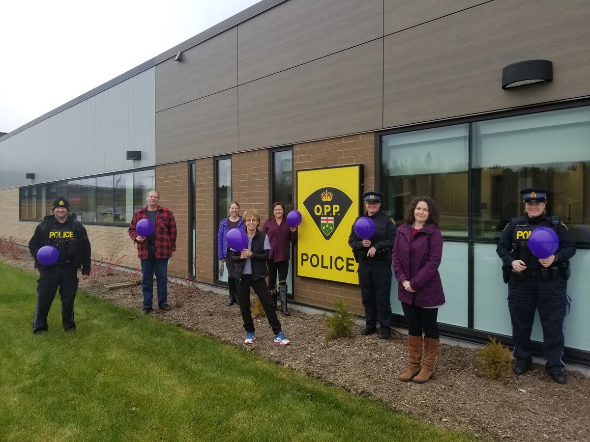 OPP_NER's tweet photo. #WestParrySoundOPP showing our support of #DressPurpleDay. We are just a 911 call away. https://t.co/6K87DyT0cT