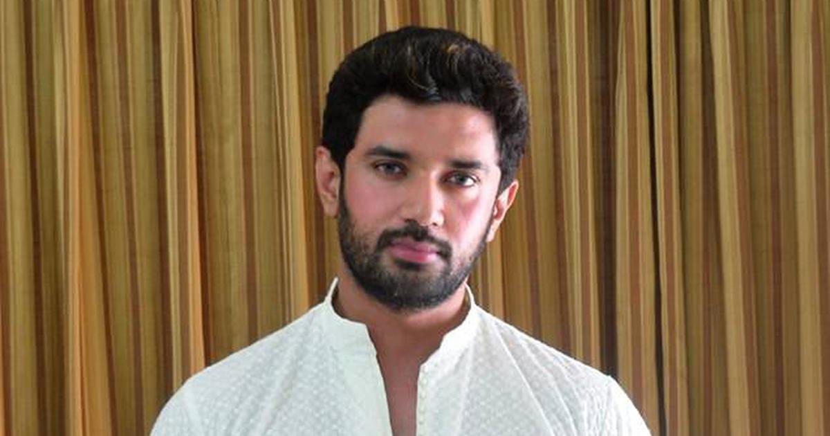 thefirstindia's tweet photo. "#MungerPolice should be charged with murder. Devotees were fired upon in the 'Taliban-like' rule of #NitishKumar. The area Superintendent of Police should be suspended and an FIR should be registered: #ChiragPaswan.

#मुंगेर_नरसंहार #Mungerdanga #MungerKillings @iChiragPaswan https://t.co/NzsGy4ScvS