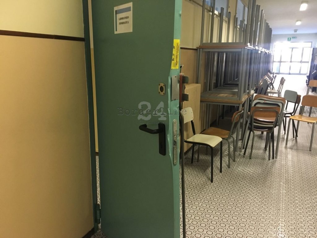 #Covid, contagio in #Scuola elementare #Valenzano: sei classi in #Isolamento
https://t.co/c6kR2sQowg
#Puglia https://t.co/1O5lTWvsJT