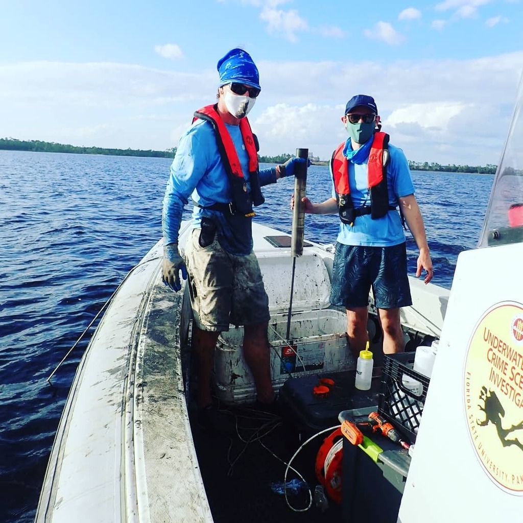 jeroeningels's tweet photo. Yesterday, glorious but physically wrecking day. Out in the field for Aaron Ridall's #sediment #microplasics work. 45 sliced sediment cores (sampled by hand corer, one by one) accompanied by YSI (oxygen, temp, sal) measurements. 3 reference sites, 1 poll⦠https://t.co/NG7vr4INPE https://t.co/2YSBKKY7o3