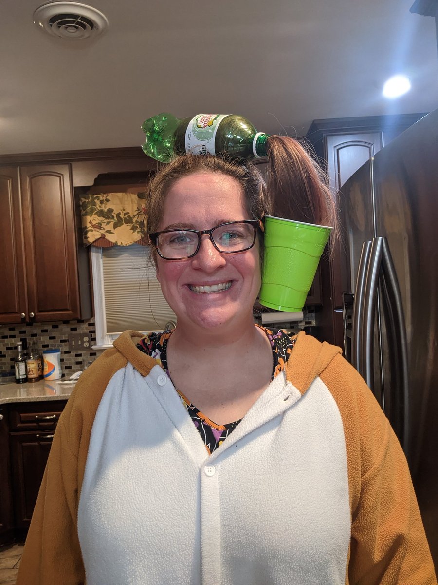 MathAndJustice's tweet image. #virtualspiritweek #day2 #pajamasday #crazyhairday #BeTheU #oneCCPS