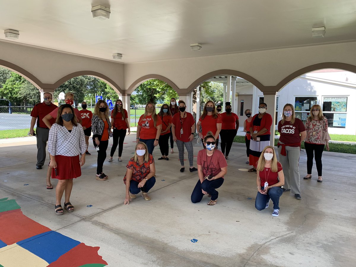 camarokris4's tweet photo. Red Ribbon Week, Day 2! Wear Red Day! ❤️❤️❤️@LPE_Okell @philippreddy @KyliePelton @mlambrou88 @joanhartson @MissPE11 @StacyFicklingRE @PBSCA1 #RedRibbonWeek #lpelions @pbcsd https://t.co/R8ZKT4UhD5