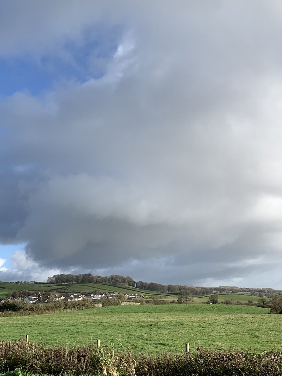 mathsbird's tweet photo. Spending my half term outdoors, regardless of the weather! #happyplace #lovewhereilive #exploring #positivemindset #rebalance https://t.co/1OKqwmrzQD