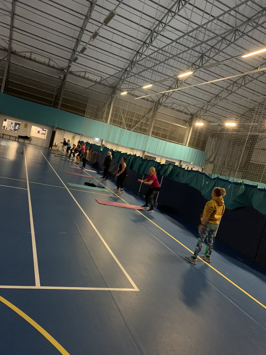 foxercise's tweet photo. Well troops you smashed another great conditioning workout tonight, hope you have a good evening and I will see you in the morning 6.45am
#foxercise #foxercisebootcamp #blueflames #bootcamp #exercise #conditioning https://t.co/9lIROS8Hb1