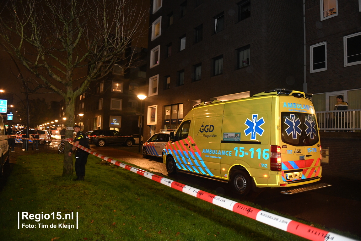 regio15's tweet image. ONLINE: gewonde na #schietincident op het #Parijsplein #DenHaag regio15.nl/nieuws/lijst-w…