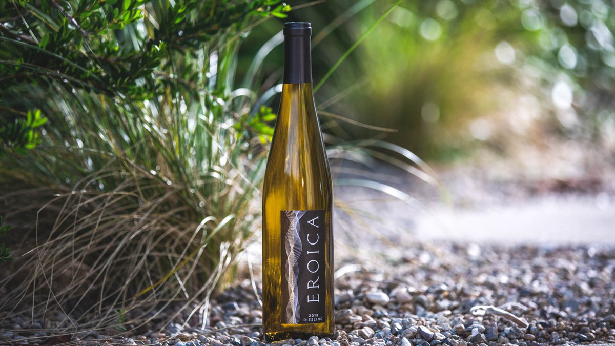 SteMichelle's tweet photo. We are thrilled that our 2018 Eroica Riesling has been named #3 of The Top 20 Northwest Wines in 2020 in the @SeattleTimes! This wine is an amazing product of our partnership with @ErnstLoosen. https://t.co/7z4FxA2eY0 #ChateauSteMichelle https://t.co/q1Ezvuz7J2