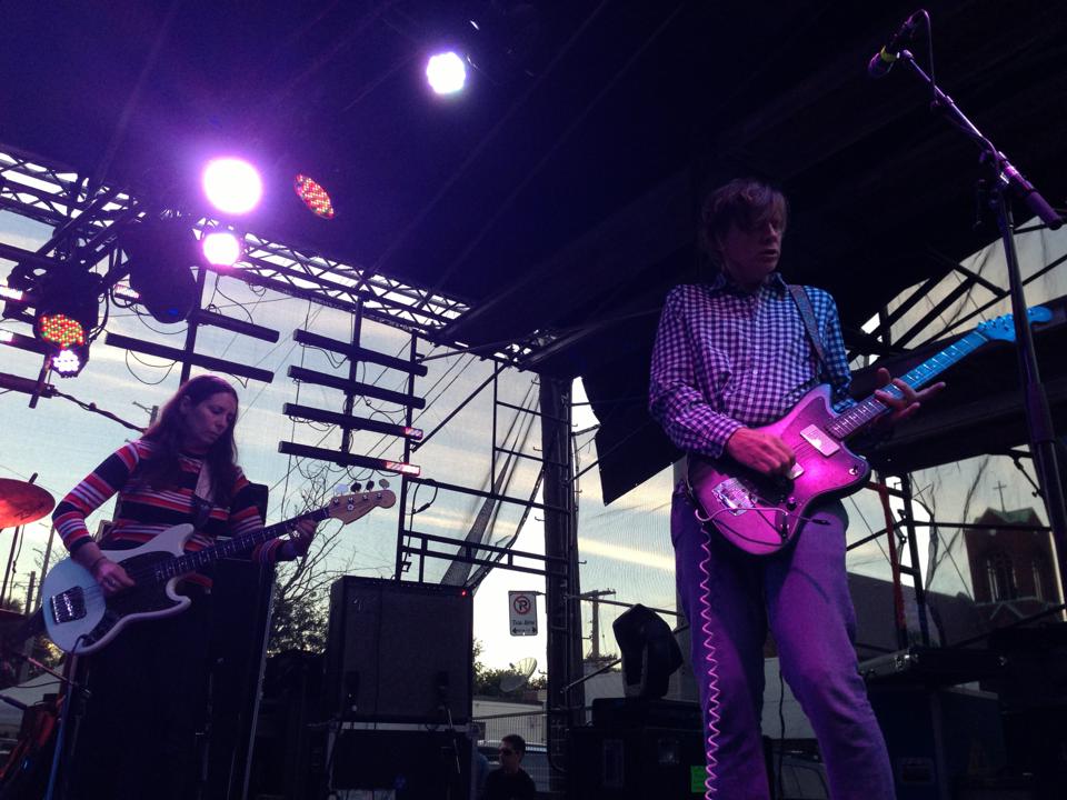 VishKreative's tweet image. are you feeling a little thursty?
it's time to quench that thurst!!!!

(sorry: Thurston Moore is on the show tomorrow)

(Chelsea Light Moving pic I took at @supercrawl 2013) 

#thurstonmoore #bythefire #soniclife