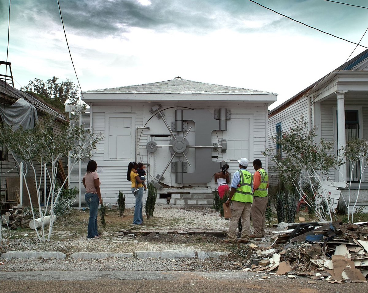 The Fall of the House of Lead
SAT 10/31 - 1PM CST
TWITCH.TV/LUMPENRADIO

On the 12th anniversary of the <a href="/fundredproject/">Fundred Project</a>, artist Mel Chin, Emmanuel Pratt and participants from the <a href="/smartmuseum/">SM/ART</a> and <a href="/skyartnfp/">SkyART</a> teen programs collectively imagine a future free from lead poisoning.