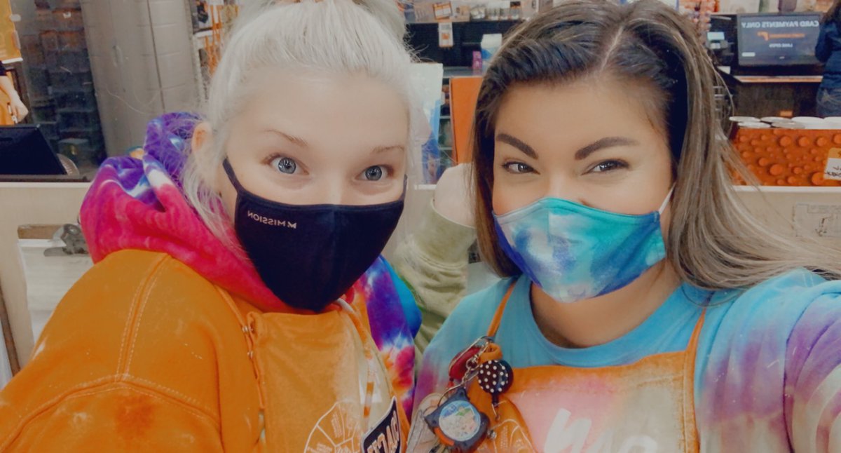 DantheFES's tweet photo. And tie-dye Tuesday is just fun!!! ⁦@amber_schiewe⁩ ⁦@JustKymbah⁩ ⁦@ORANGEoregonian⁩ https://t.co/xnmj0qIaEA