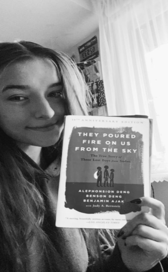 WESTBookReview's tweet image. WestwayBookReview SENIOR EDITION! Weronika Jakubczyk, Class of 2021. Follow WestwayBookReview on IG to read Weronika’s views on this AP Human Geo read. @GWEnglishDept @bkbrandt