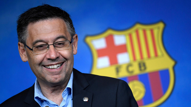 DeadlineDayLive's tweet photo. BREAKING: Barcelona president Josep Bartomeu has resigned. And the entire board are set to follow. (Source: GOAL) https://t.co/u5UlEezUYd