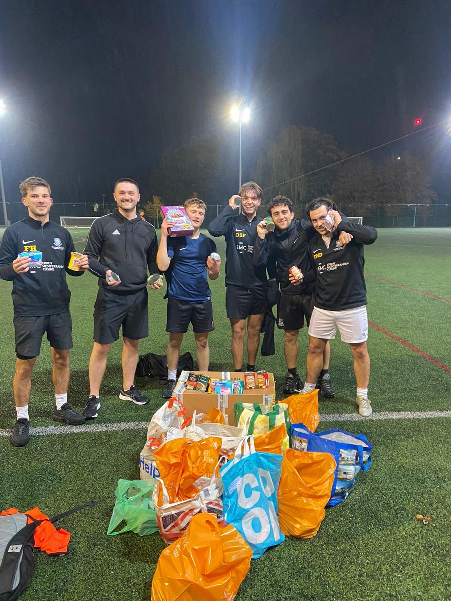ShefUniFootball's tweet photo. When charity calls, SUMFC always answers
Inspired by the recent work of @MarcusRashford SUMFC decided it was time for us to do our part and organise a food bank collection.
Hopefully we can inspire more people to do similar as we have been inspired
💛🖤
#charity #SUMFC https://t.co/gO0NDYJkKw