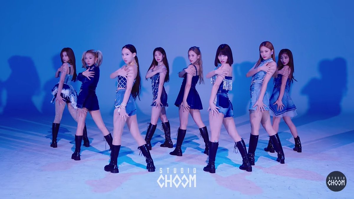NESTONCE's tweet photo. @M2MPD @JYPETWICE #BEORIGINAL_트와이스  트와이스하면 역시 무대맛집이자 엔딩맛집이죠! 이번곡은 특히 엔딩부분이 너무 좋은거같아요! https://t.co/hLlPrKdhzi