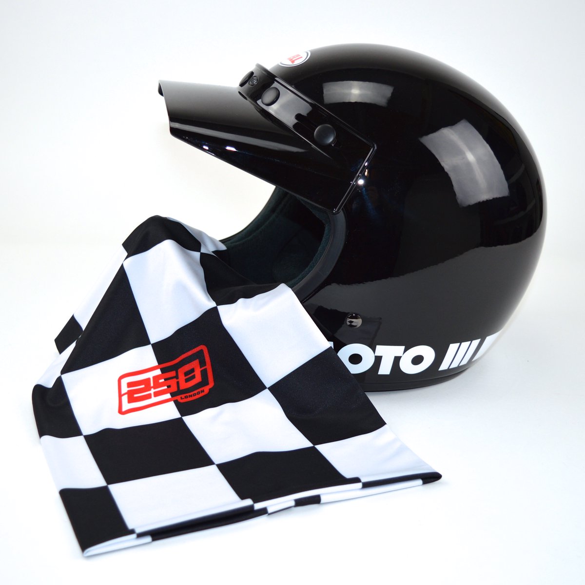 250LONDON's tweet image. Baby it's cold outside! Check out our luxurious, double layered, 4-way stretch #NeckTubes. 250london.com/stuff/neck-war…  #neckwarmer #neckbuff #moto #motorcycle #motorbike