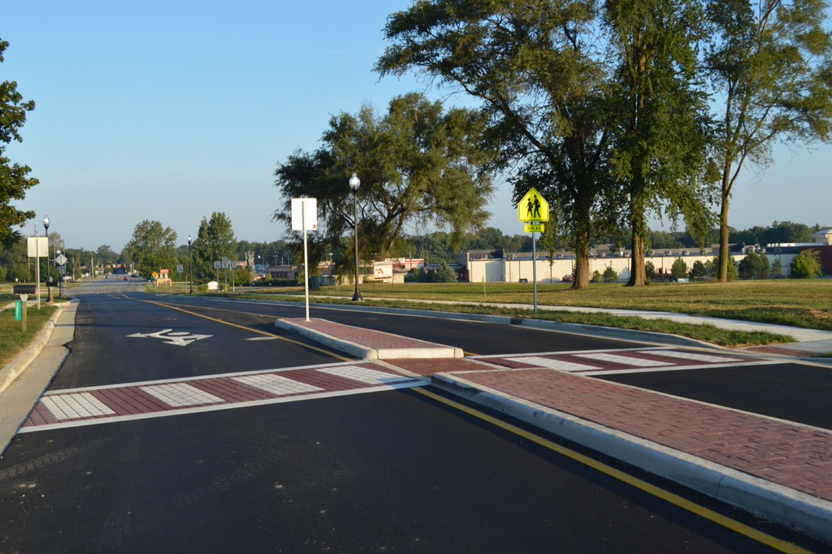 GlobeDecorative's tweet photo. Part 2 - Additional advantages of Decorative Asphalt vs. Stamped Concrete. Stamped concrete is known to fade or change color as it ages. When #TrafficPatternsXD, (TPXD) material is selected for a project, it provides UV resistance & maintains its color characteristics over time. https://t.co/1jN7RrxXJG