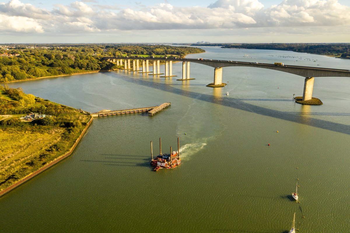 Red7Marine's tweet photo. 🌟PROJECT COMPLETION🌟

We recently completed a contract to empty the pollution control chambers and drop gate manholes on #OrwellBridge on behalf of @Ringway_UK and @HighwaysEngland.

Photography credit: https://t.co/oK30D21DtE

#MarineConstruction #RiverOrwell #JackUpBarge https://t.co/O1FmY4nqRZ