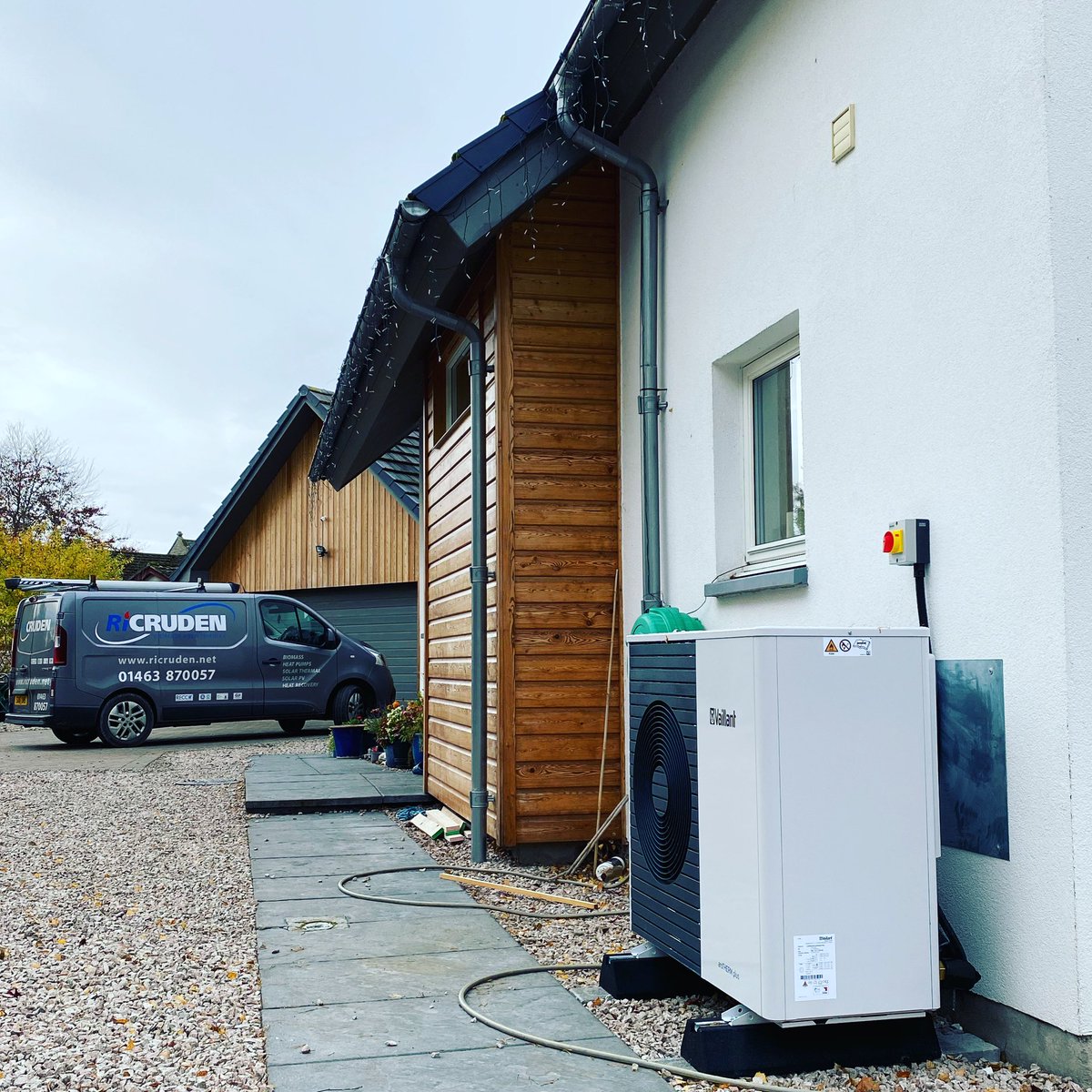 Latest air source heat pump installation
 #installation #ricruden #kincraig #Nicejob #speyside #latestproject #airsource  #airsourceheatpump #heating #heatingexperts #vaillantadvance #vaillant #boilers #renewableheating  #renewables #renewableenergy #heatpumps #hvac #gogreen