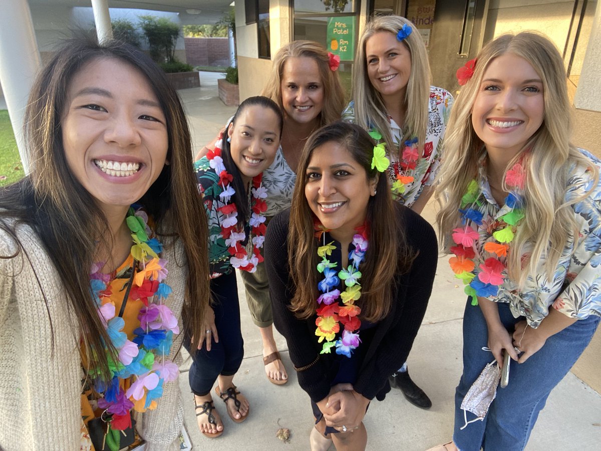 Kalindi716's tweet photo. Love teaching with these tropical teachers! #Goleopards https://t.co/XareUO5gUc