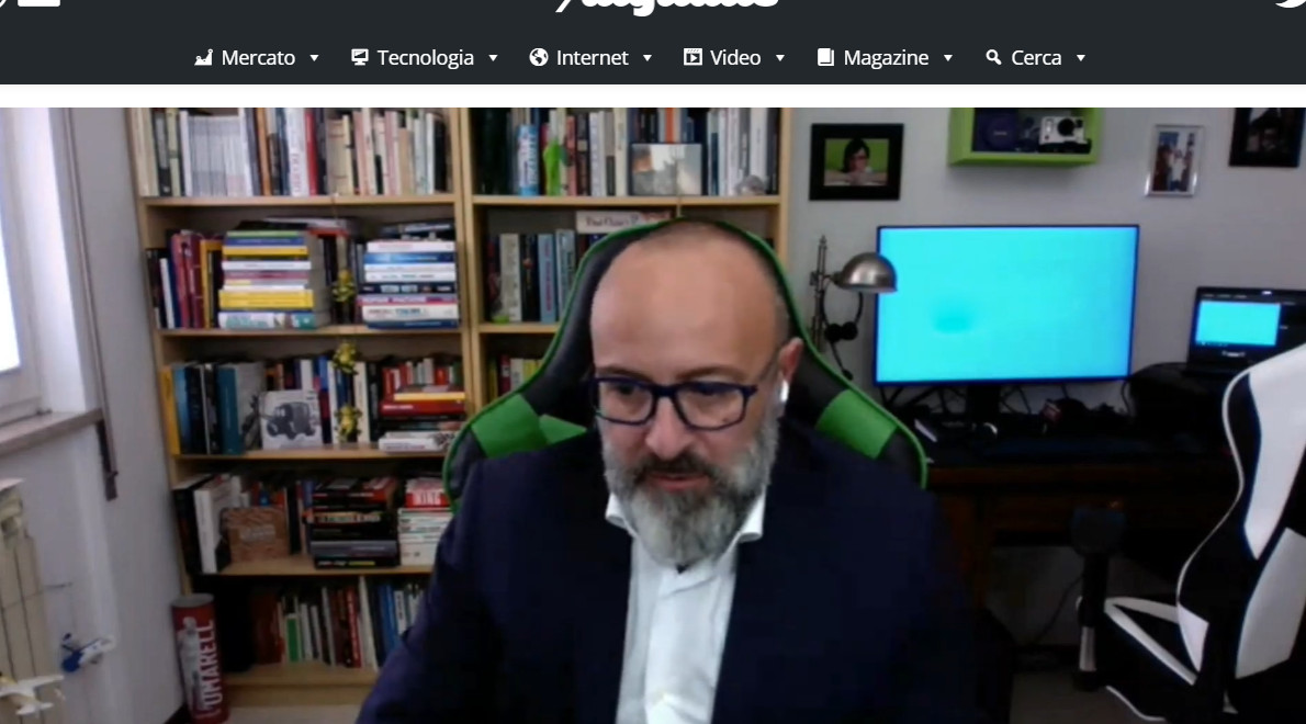 LucaTalotta's tweet photo. Ferdinando Caputo: "La giusta scelta tecnologica ci può permettere di raggiungere gli obiettivi dell’innovazione sfruttando i benefici che un’infrastruttura distribuita può dare" #ProduzioneSmart https://t.co/uW7pN17zV6 https://t.co/msu3C7r3la