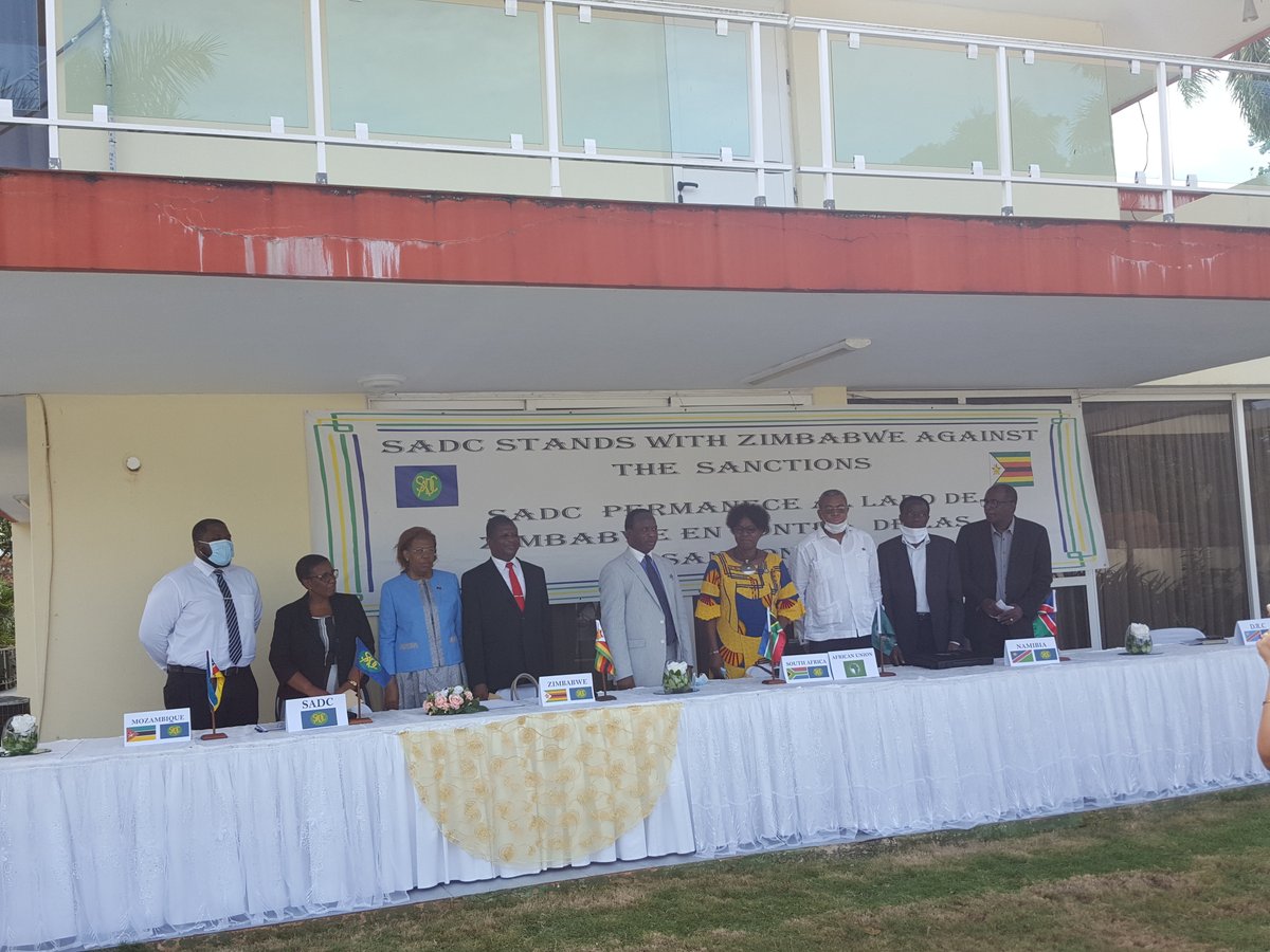 GBGarciaRivera's tweet photo. Participamos en la actividad realizada en la residencia del Embajador de #Zimbabwe, Excmo. Sr. Ignatius Graham Mudzimba para conmemorar el Día anti-sanciones de la #SADC. Se exigió el levantamiento incondicional de las sanciones impuestas contra este hermano país. #Cuba https://t.co/K9tqeEw5SM