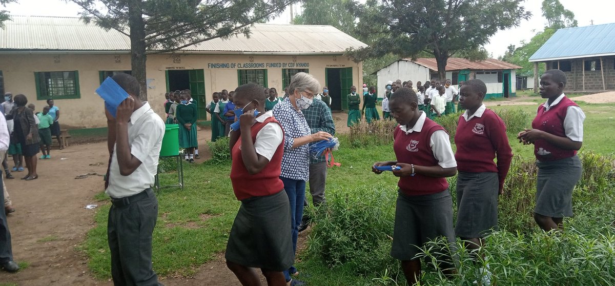 LelaCovid19ER's tweet photo. We had a successful outing today when we accompanied The Lake Region Economic Bloc (LREB) COVID19 advisory team of eminent persons in distributing face masks to pupils and staff . We covered Ombaka, Nyamasao and Kanyagwal schools in Nyando Sub-County. #WachungoCorona https://t.co/06MybwJvbp