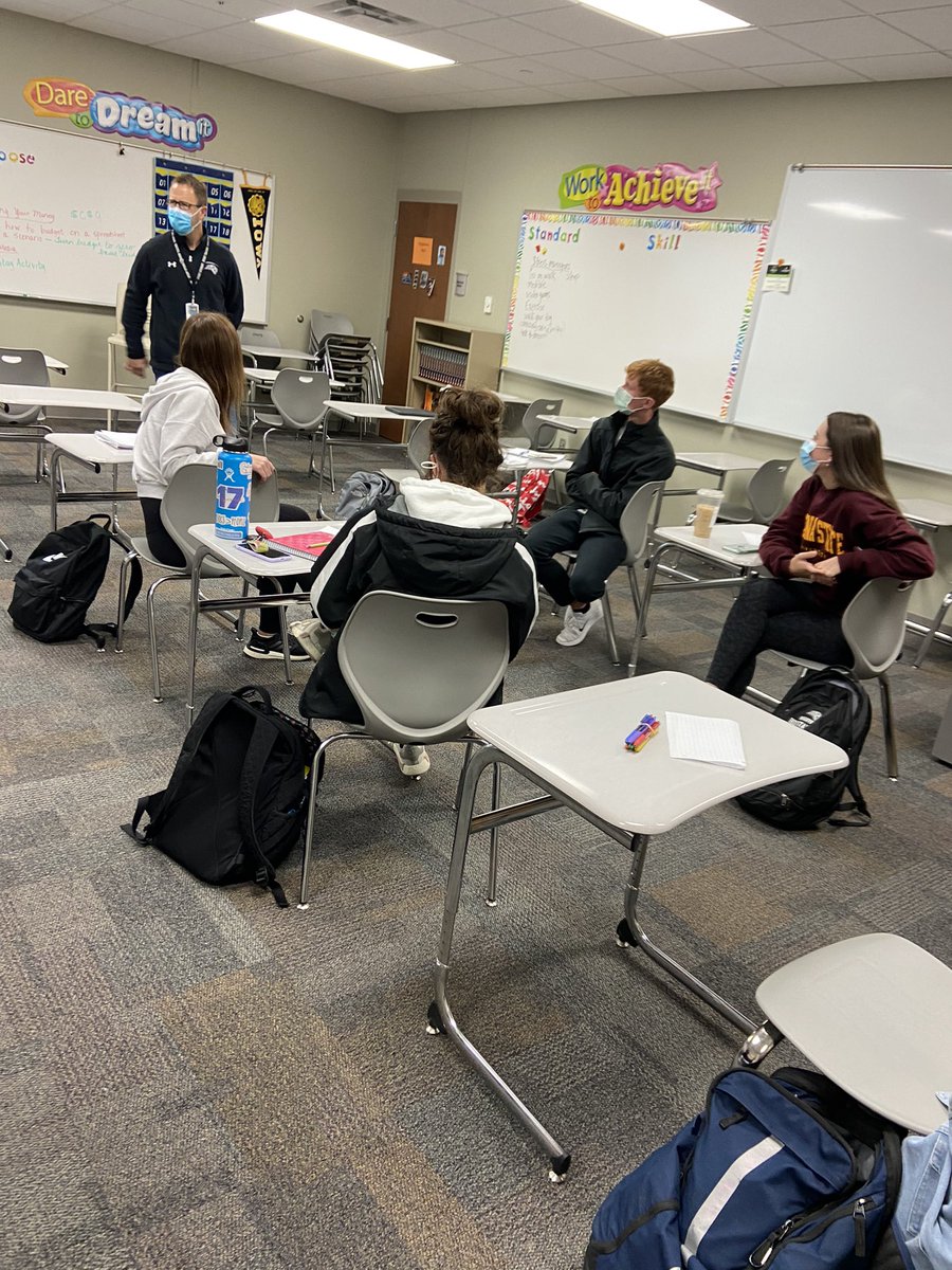 jsl1021's tweet photo. Practicing skills in health class with @ACHScounselors with scenarios on what to do with friend in crisis. https://t.co/IPiHDWcT2s