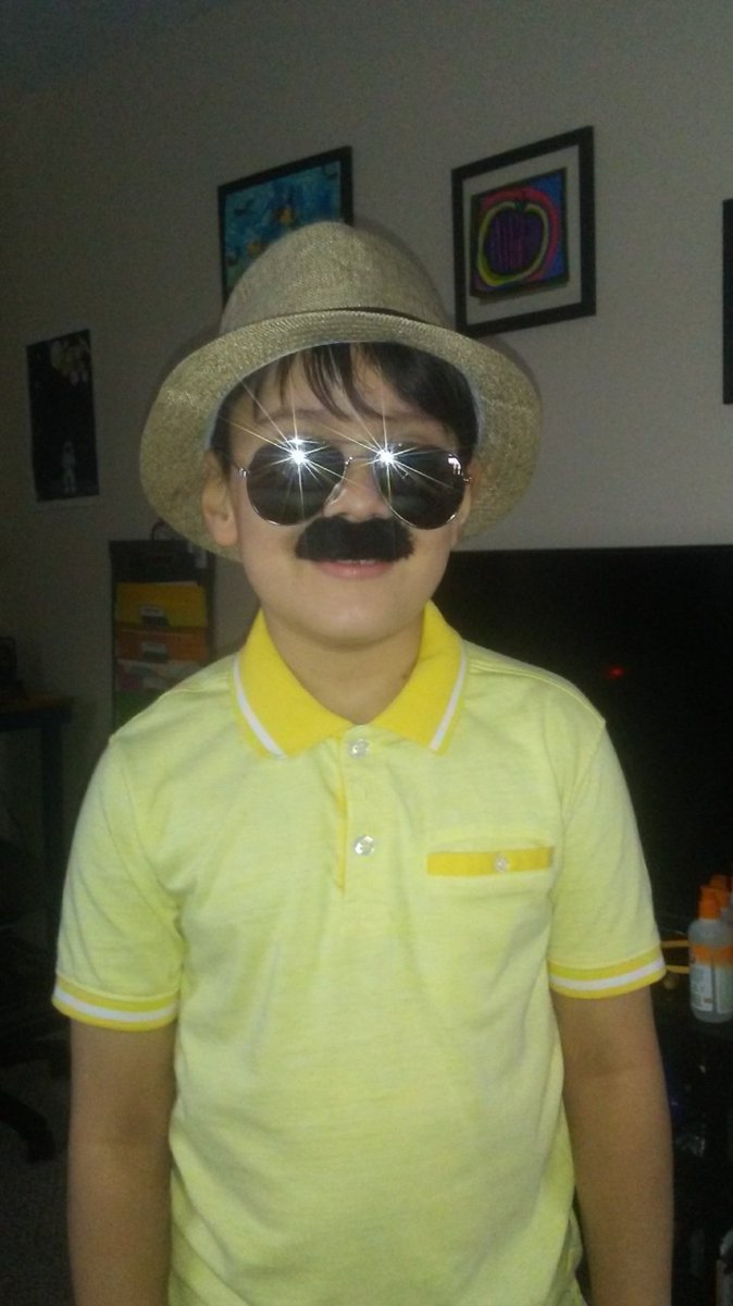 mcnabbteaching's tweet image. Happy tourist day! I love this kid!