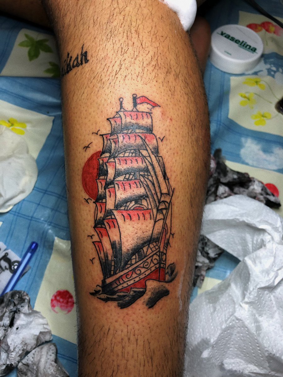 andiegr00's tweet photo. Hola! Soy una tatuadora novel que ha abierto su humilde estudio en Madrid! Como aquí me conoce poquita gente agradecería la difusión!! 
Me encanta hacer tatuaje Old School y tatus finitos con puntillismo. 
Mis precios son muuy económicos🥰🥰
Mi insta de tatus es: @ macarenota_ https://t.co/IOLTWYjGFl