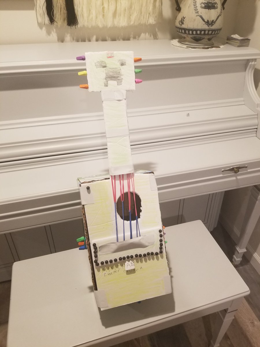 washuisp's tweet image. Thank you to Namu, a 1st grader, for this amazing Minecraft guitar. 

Namu accepted our latest STEM Challenge to make a musical instrument out of materials from around the house. #aBitofSTEM
docs.google.com/presentation/d…