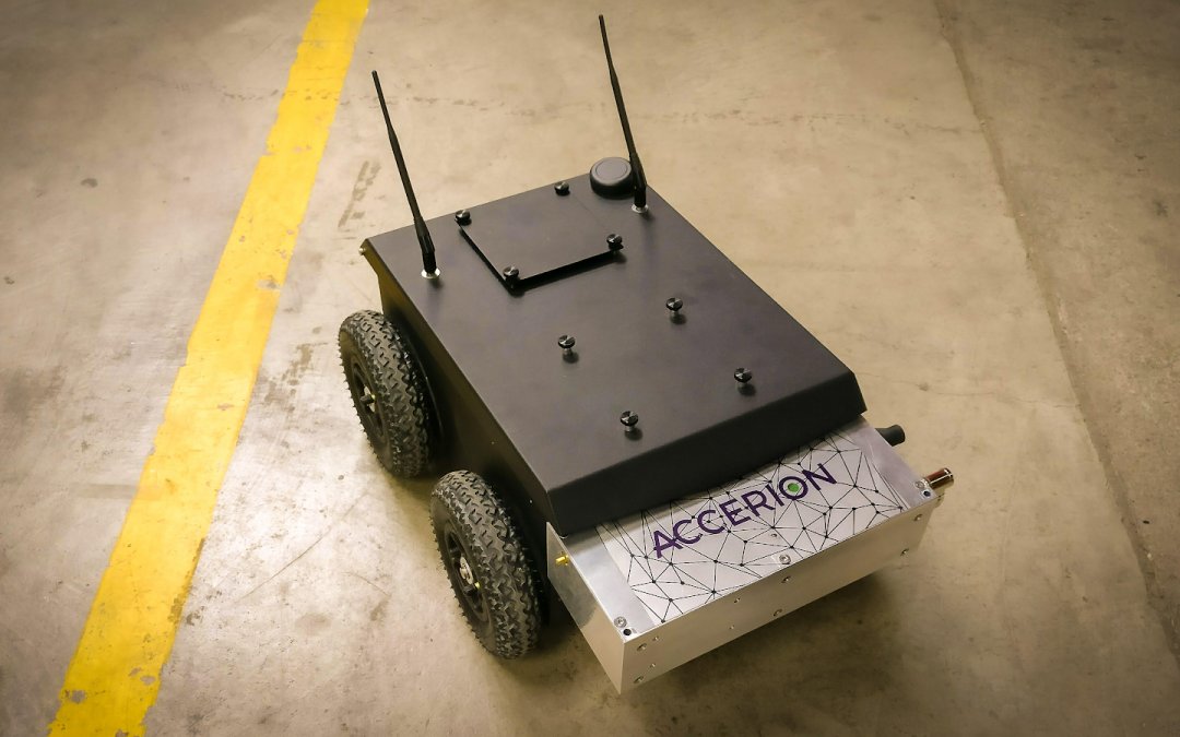 clearpathrobots's tweet photo. We love supporting innovative robotics development. Our Jackal UGV was used in an ambitious project by @Accerion to develop an advanced and precise robot positioning system. Learn more on our blog: https://t.co/LcagQlYhMI https://t.co/XLLQqBOwJu