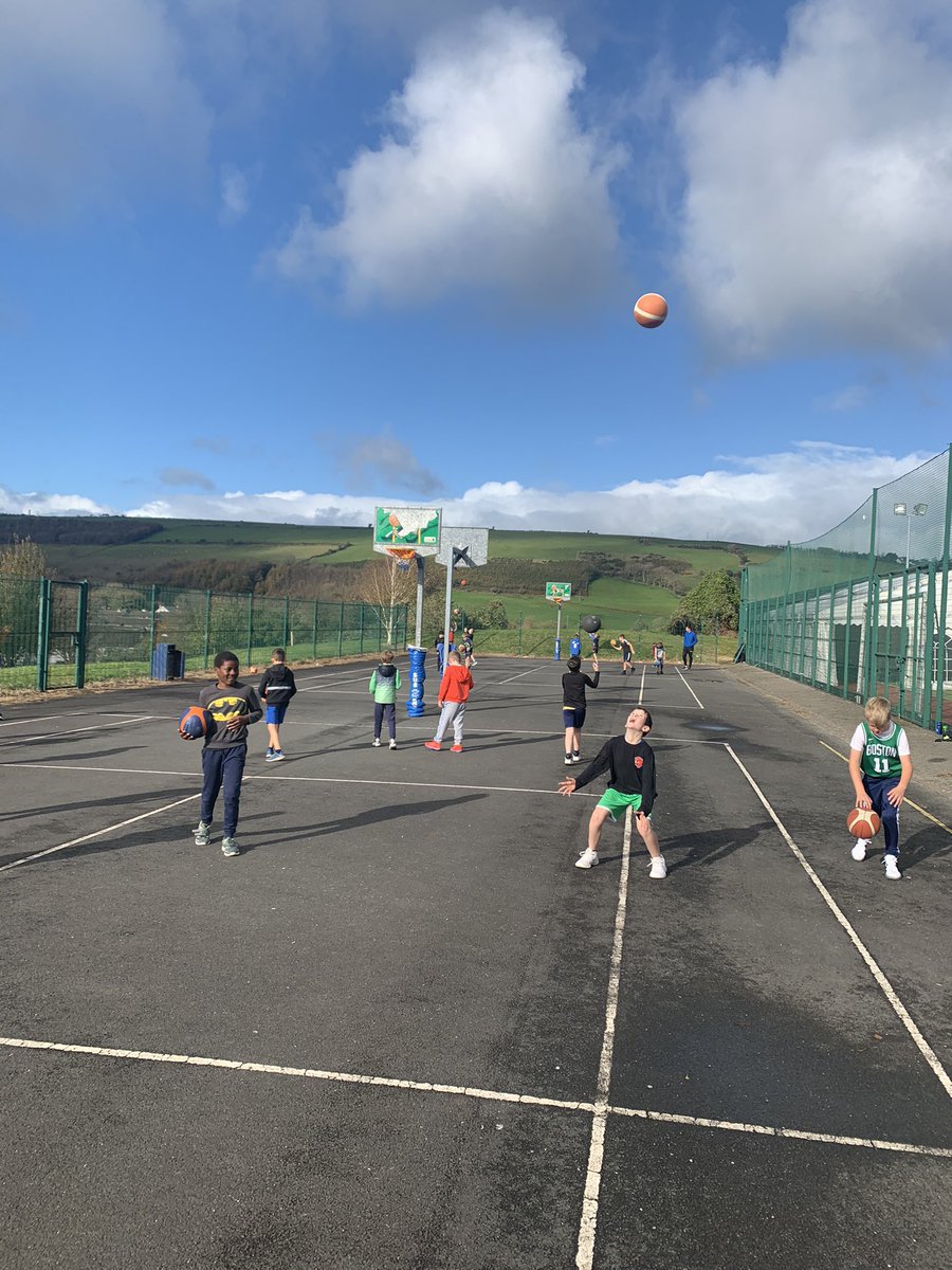 BallincolligB's tweet photo. ❤️🏀... ... a will .... a way !
 @BballIrl https://t.co/fVkzfzaC4m