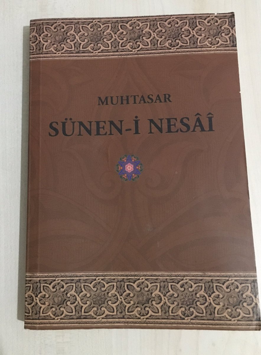 📚 Hadis Kitabı Çekilişlerine Devam📚Muhtasar SÜNEN-İ NESÂÎ kitabını hediye edeceğiz inşallah. Şartlar:Takip+Beğeni+Retweettir. Süre 28 Ekim Çarşamba akşam namazı saatine kadardır.📣