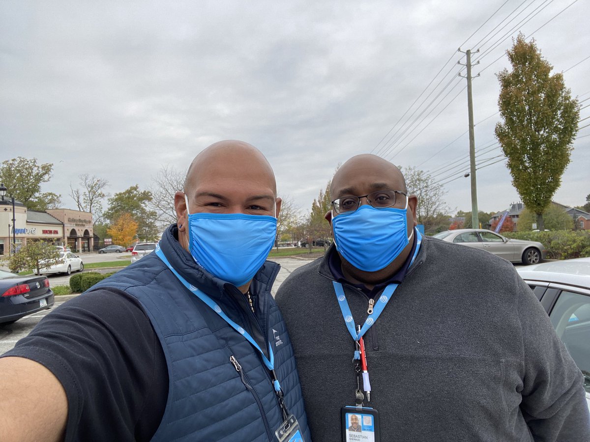 E_TheMasterChef's tweet photo. 🐺🤩“The Wolf Pack” Having fun and providing our customer with First Class White Glove Service!🐺🤩

#IHX #TheWolfPack @E_TheMasterChef #IHXEastElite @EastRegionIHX #ReadyToGo #IKOns #WeWinTogether #TeamworkMakesTheDreamWork https://t.co/PobGxt7RRr