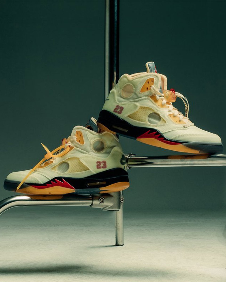 SNKRCRIBS's tweet photo. AJ5 X OFF WHITE SAIL

Un nuevo colorway de esta collab entre JORDAN BRAND Y OFF WHITE con la silueta AJ5, con una paleta de colores muy bella y los detalles caracteristicos que Virgil le otorgo.

Mas aqui: https://t.co/ETerem2kon

#jumpman23
#snkrcribs https://t.co/X38lqdi8bk