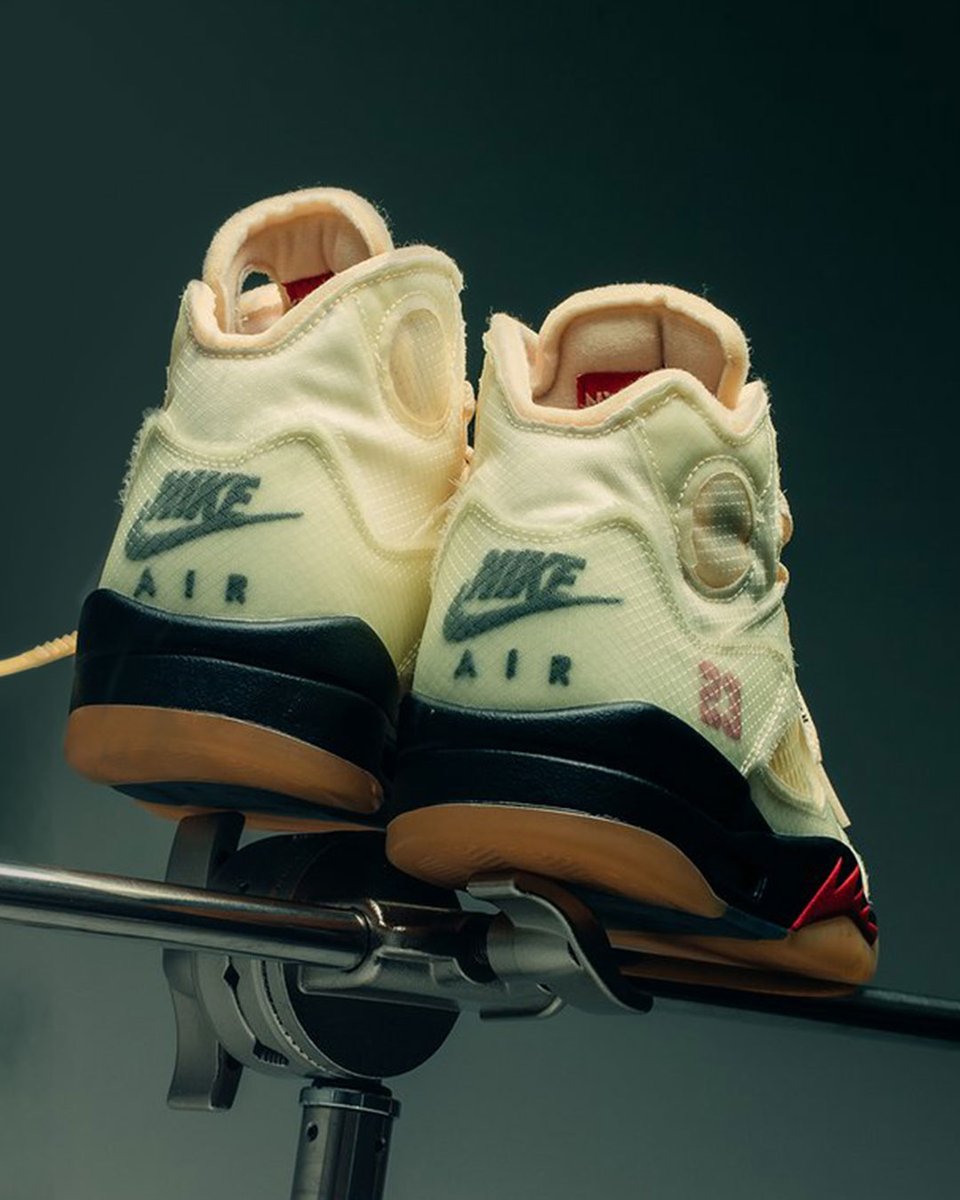 SNKRCRIBS's tweet photo. AJ5 X OFF WHITE SAIL

Un nuevo colorway de esta collab entre JORDAN BRAND Y OFF WHITE con la silueta AJ5, con una paleta de colores muy bella y los detalles caracteristicos que Virgil le otorgo.

Mas aqui: https://t.co/ETerem2kon

#jumpman23
#snkrcribs https://t.co/X38lqdi8bk