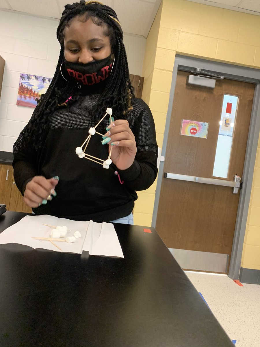 EKentrolis's tweet photo. Earthquake lab 🔬 students were able to design and test models of structures that would survive a earthquake. Putting together what they learned about plate tectonics and fault types. Awesome lab 8th grade! @nmbmchiefs @JmarquesSjms https://t.co/oAXfIUlMX0
