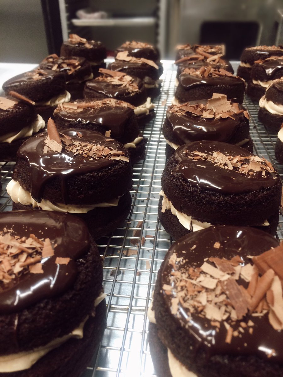 duckinmarket's tweet photo. Duck In Catering✔️🦆Thank you so much to our incredible customers!!
#duckinmarket #valleyparkmo #stlburger #stlcajun #stlouis #stlouisgram #stlfoodie #manchestermo #stlcatering #stlrestaurants #stleats #stllunch #stllocal #stllocalbusiness #cajunfood #stlcatering https://t.co/GYL21YQqdN