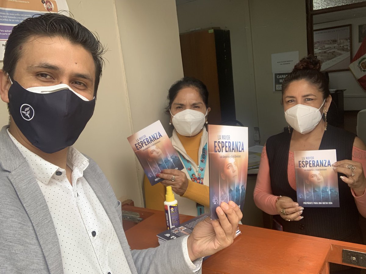 JuberOrbegozo's tweet photo. #LaMayorEsperanza llega a la municipalidad de la Victoria - Chiclayo, reciben el mensaje a través de este hermosos material #SiempreASuLado #ImpactoEsperanza#NuevoComienzo https://t.co/QPYSchHFcJ